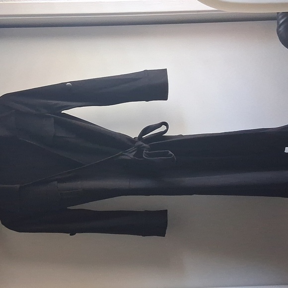 Diane Von Furstenburg DVF Black Wool Wrap Dress Sz 6 - Picture 3 of 10